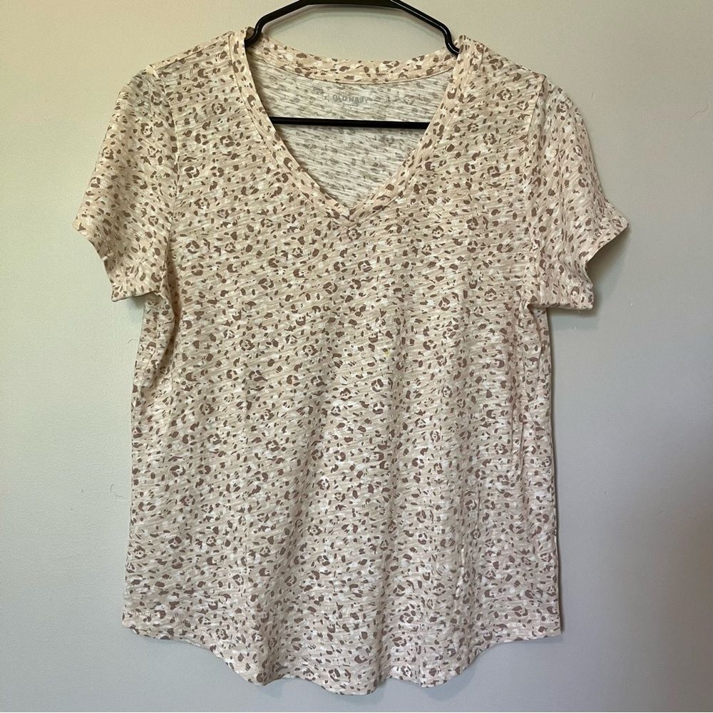 OLD NAVY Short Sleeve V Neck Animal Print Tee Shirt Size Small